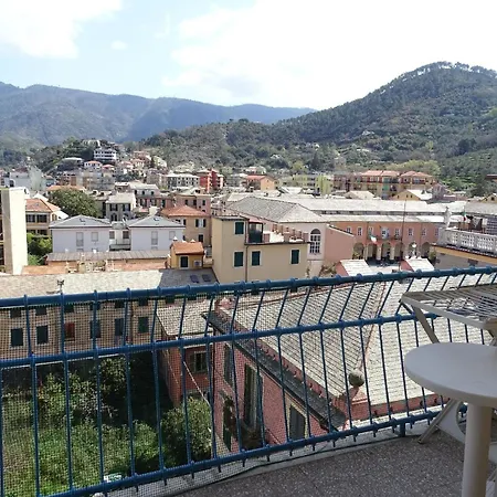 Helle In Levanto